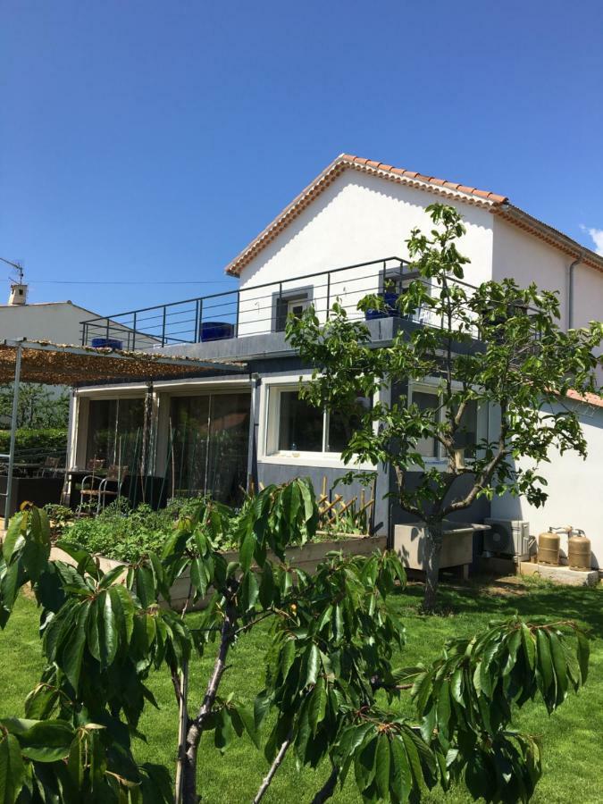 Au Domaine De Lea Apartment Hyeres Luaran gambar